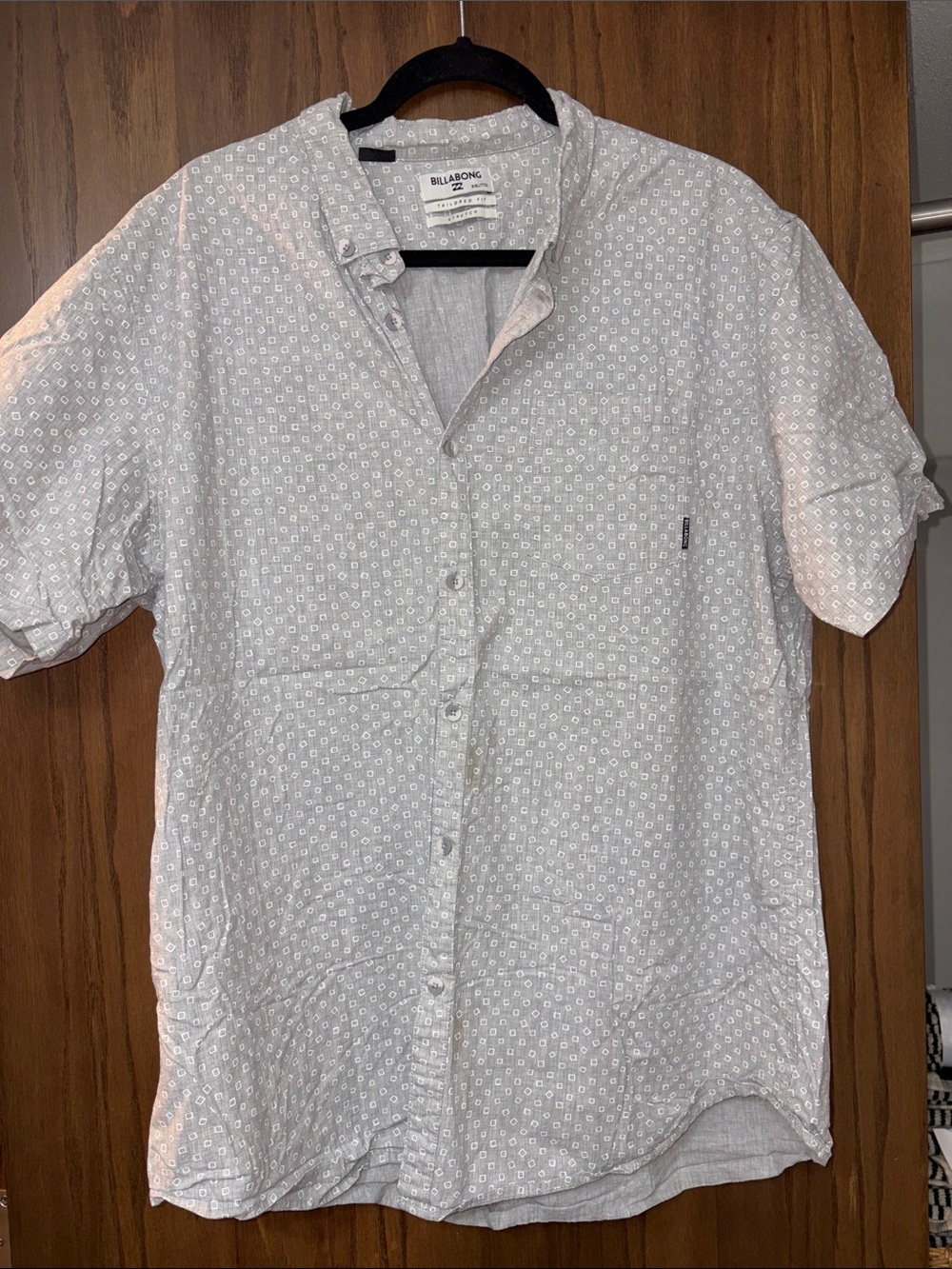 Billabong Men’s Short Sleeve Button-Up Shirt - Light Gray with White Geo Dots
